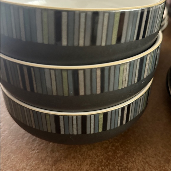 Denby Jet Stripes Dinner Set - Picture 2 of 6